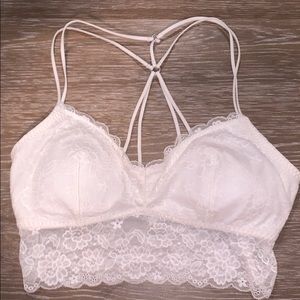 GILLY HICKS White Strappy Bralette
